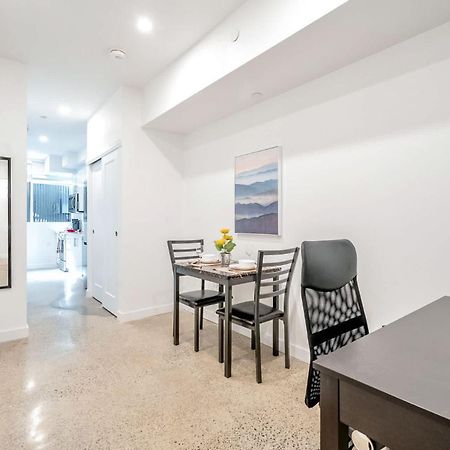 Spacious 2Br Apartment - Regent Park Near Downtown 토론토 외부 사진
