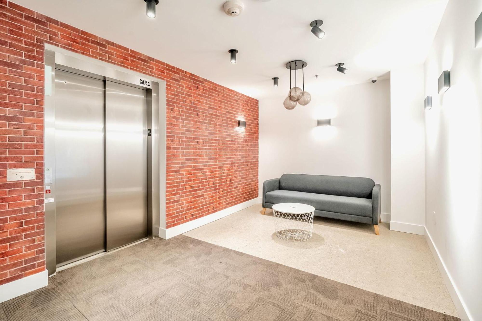 Spacious 2Br Apartment - Regent Park Near Downtown 토론토 외부 사진